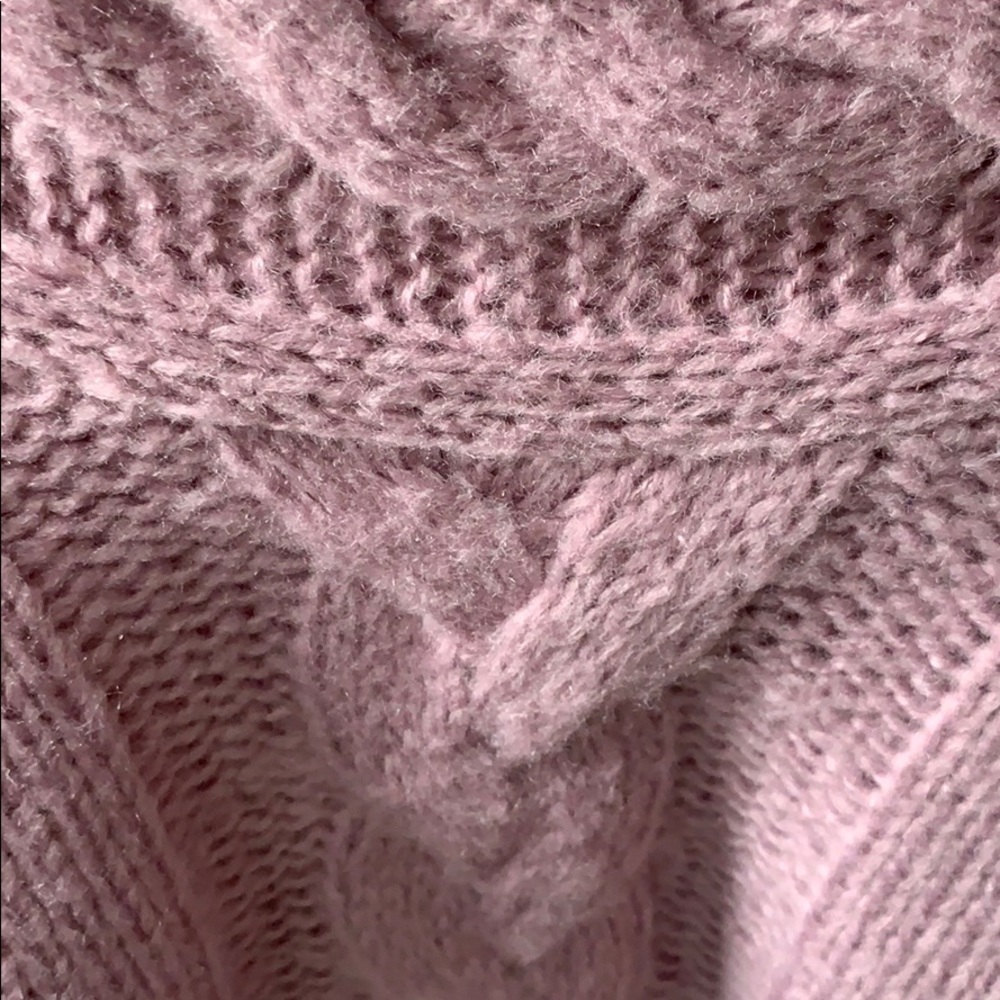 Sweater - Picture 4 of 7